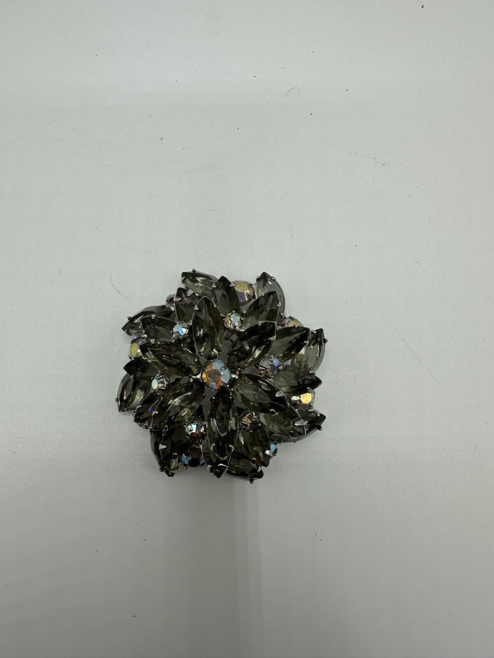 ✨ Vintage 2” Smoky Grey & AB Glass Rhinestone Tiered Starburst Brooch ✨